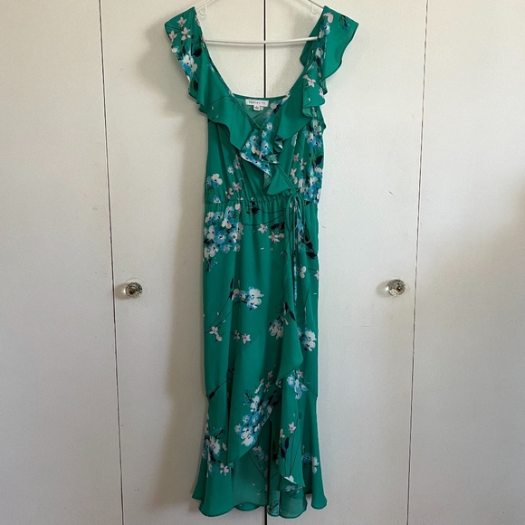 Socialite Ruffle Print Wrap Midi Dress - Picture 4 of 5